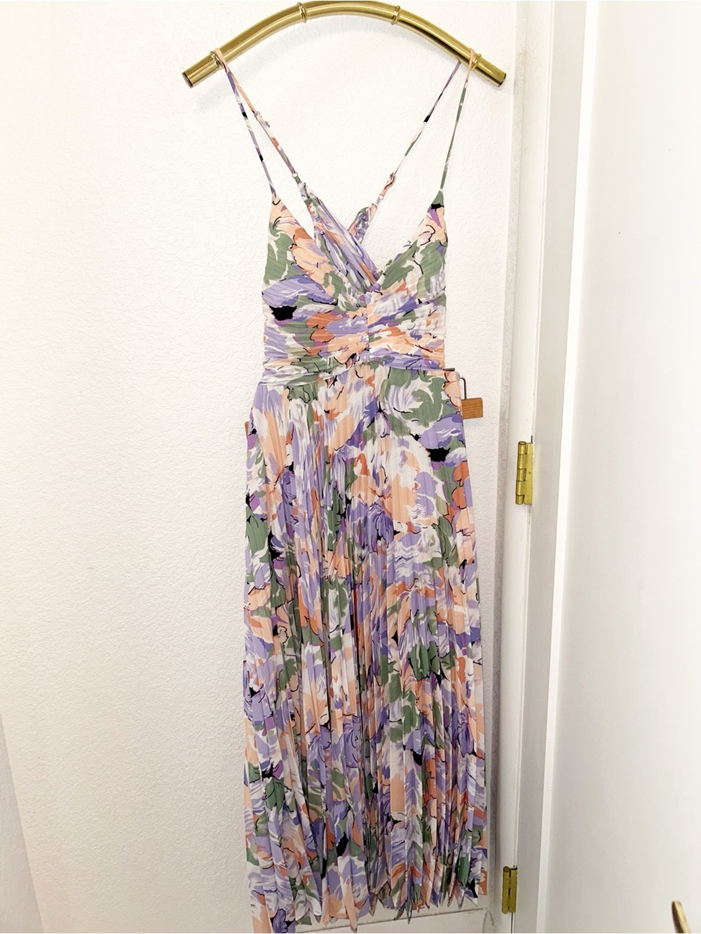 ASTR the label The Blythe Floral Plisse Midi Dress Coral Multi Pleated SZ; M